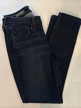 Sonoma curvy Skinny Jeans - Dark Wash size 10